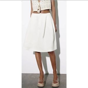 Zara mid box pleated white cotton skirt